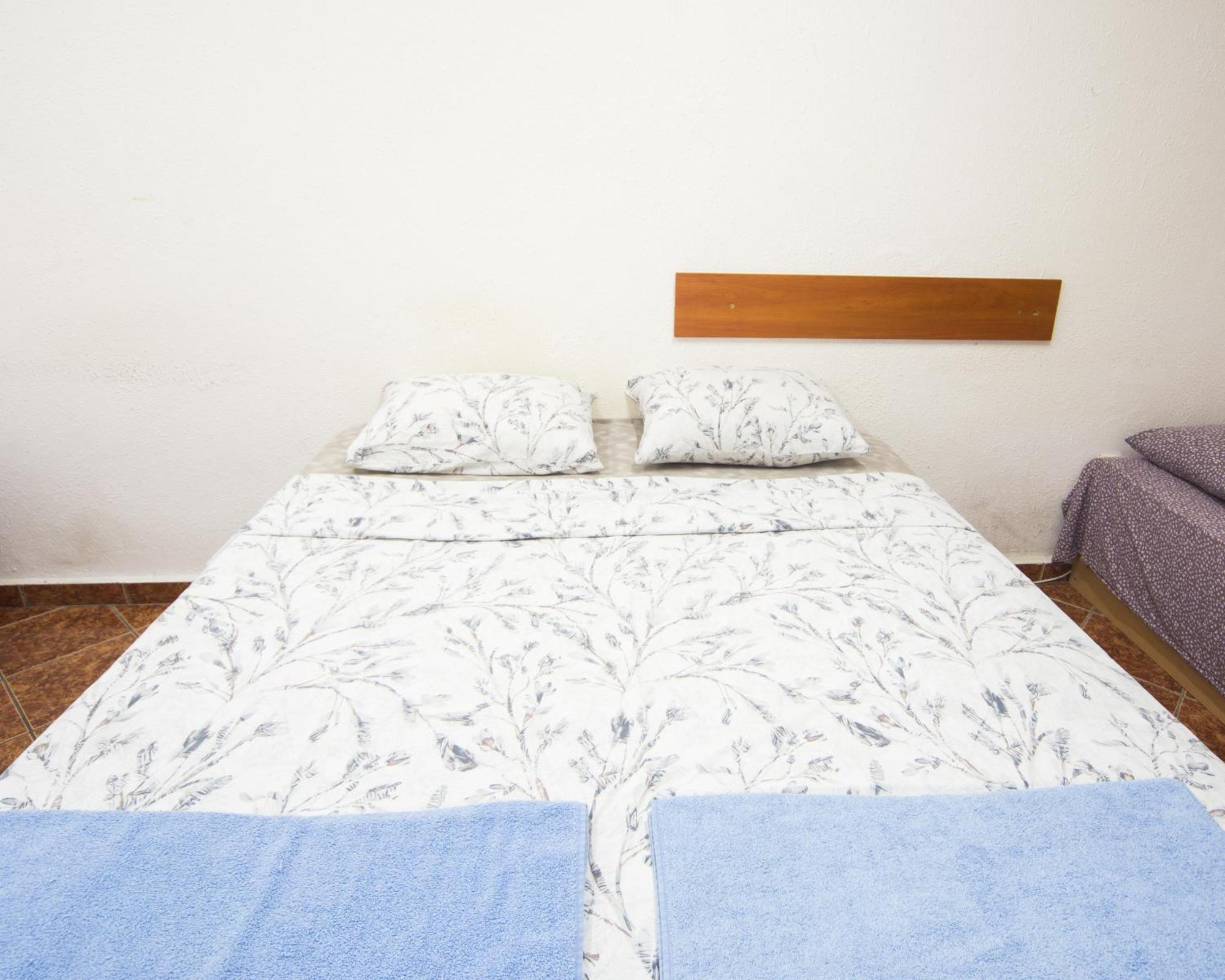 ブルガスCenter - Basic Flat - 10 Min To The Beachアパートメント エクステリア 写真